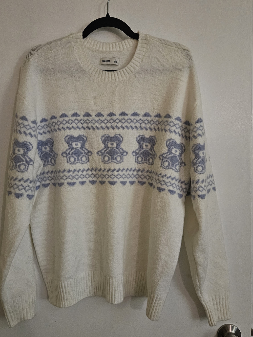 Hollister Cream Crewneck Sweater with Blue Teddy Knit